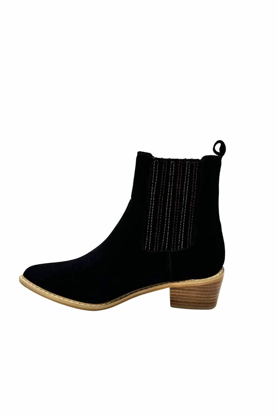NEW NAUGHTY MONKEY women's leonor suede boot in black